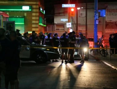 Πυροβολισμοί στην ελληνική συνοικία του Τορόντο - Nεκροί και τραυματίες (βίντεο) (upd2)